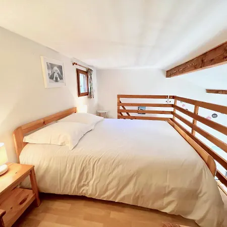 Les Lauriers Apartment