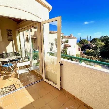 Les Lauriers Apartment
